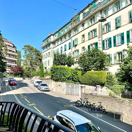 A 9 Minutes A Pied De La Gare De