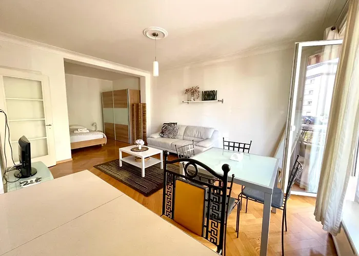 A 9 Minutes A Pied De La Gare De Apartmán *